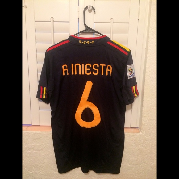 iniesta shirt world cup